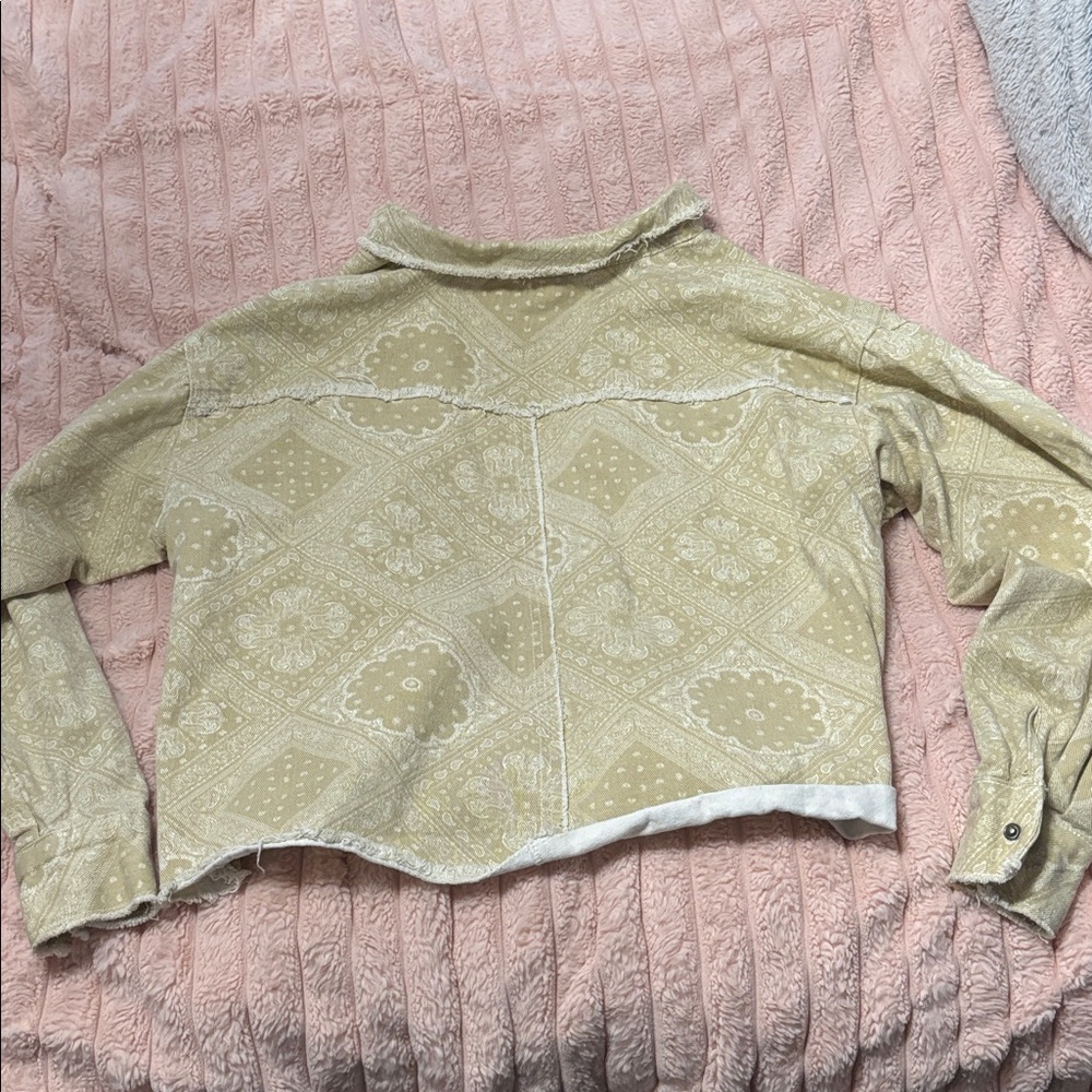 Stylish Beige Patterned Jean Jacket - image 3